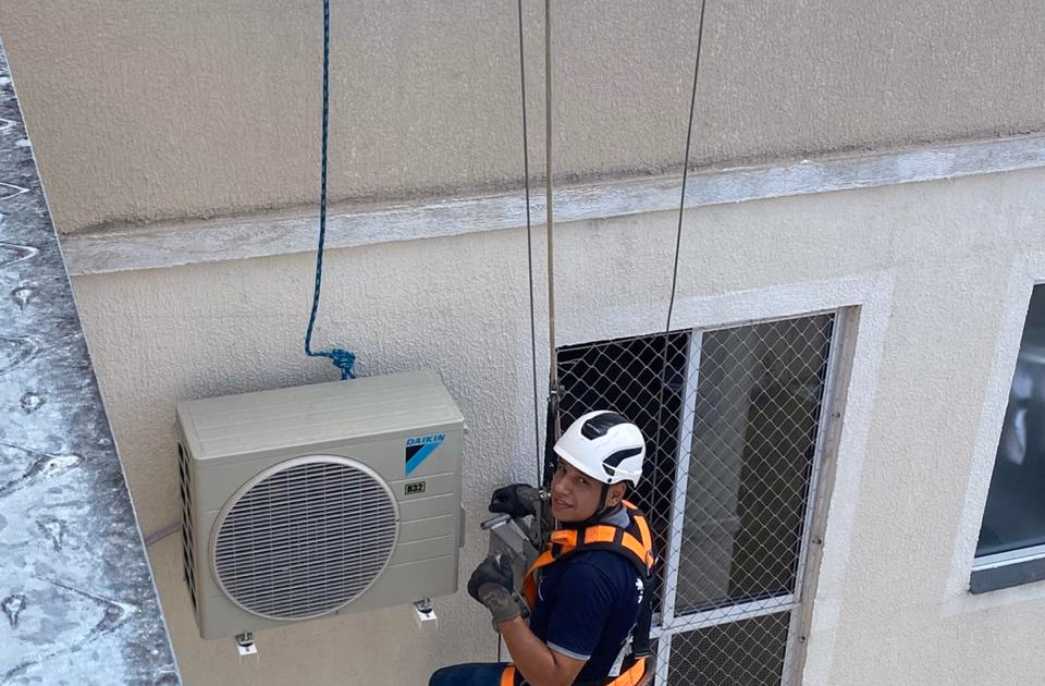 Ar-condicionado em Vinhedo: cassete, piso-teto e o custo de esconder a máquina